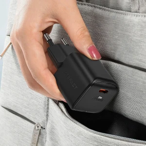 شارژر دیواری ایس فست مدل A73 توان 20 وات